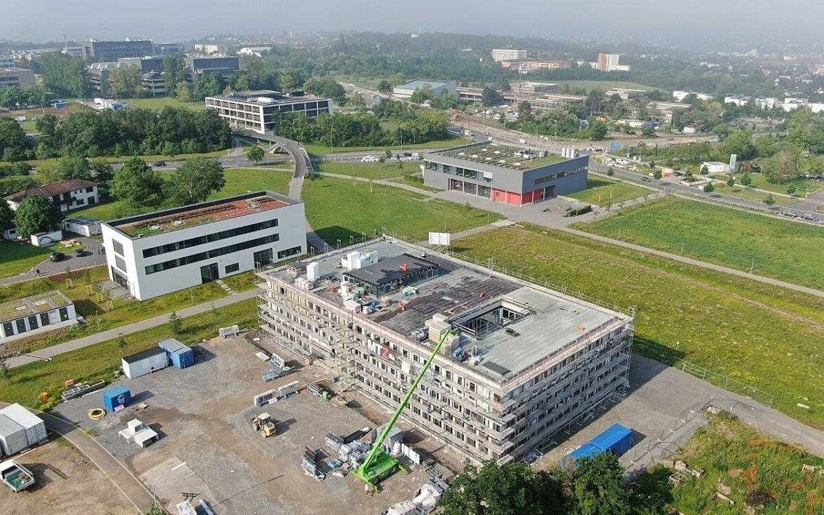 Neues Zentrum fuer Philologie und Digitalitaet Uni Wuerzburg Rohbau steht mtime20210611111457focalnone Neues Zentrum fuer Philologie und Digitalitaet Uni Wuerzburg Rohbau steht mtime20210611111457focalnone